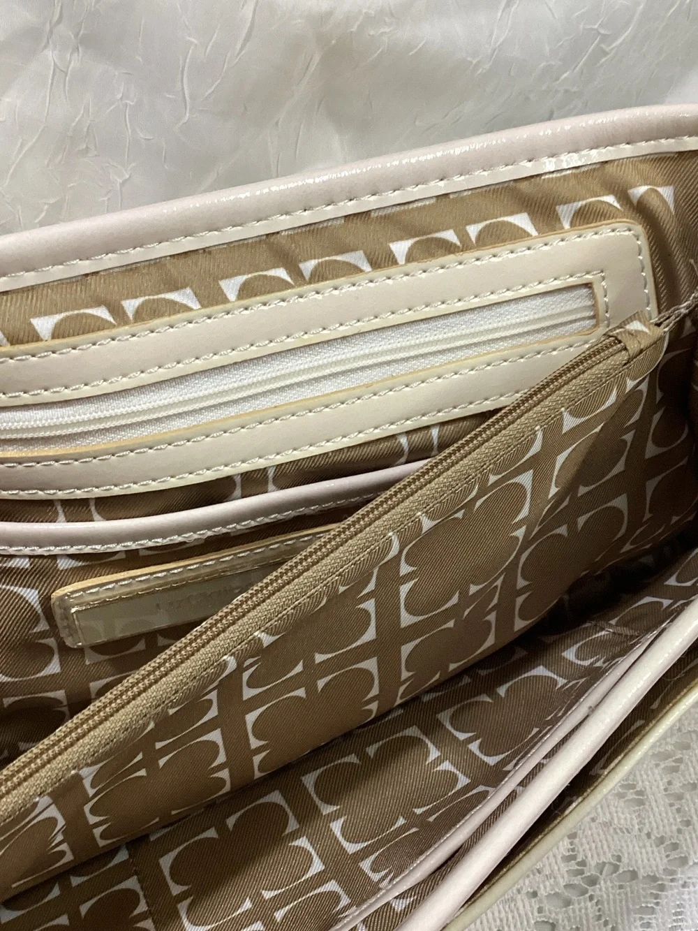 Liz Claiborne glossy cream